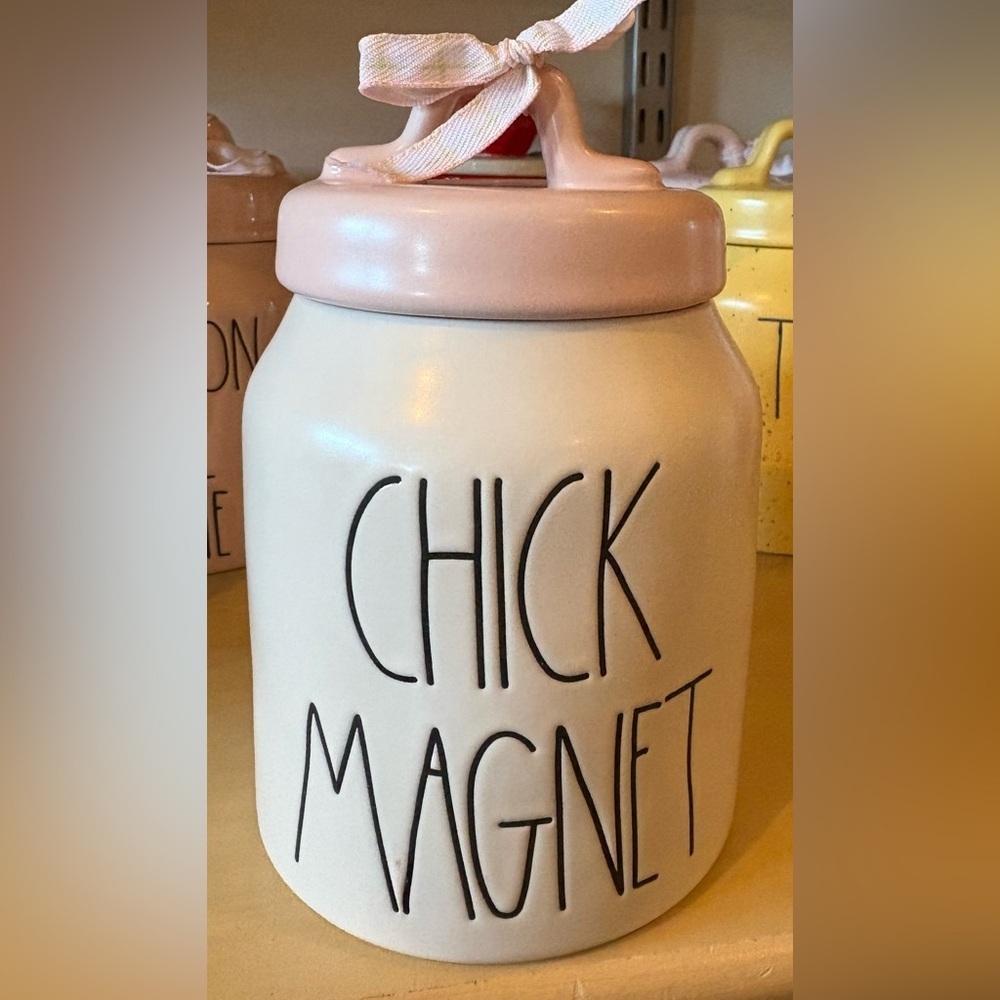 Chick Magnet Baby Canister
